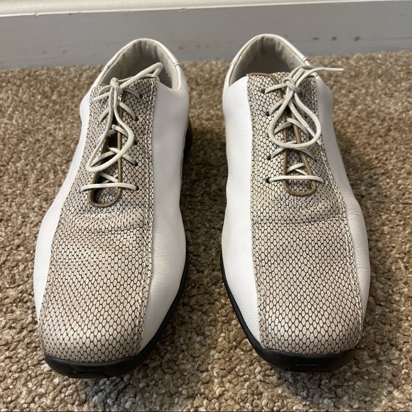 FootJoy LoPro Women's Leather Golf Shoes 97208 Snake Taupe & White Size 7.5M - Picture 9 of 9
